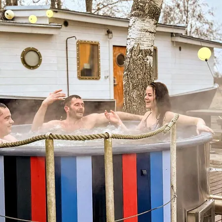 Cozy Little House With Sauna On A Fishing Boat Holiday home Parnu