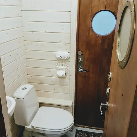 Cozy Little House With Sauna On A Fishing Boat Holiday home Parnu