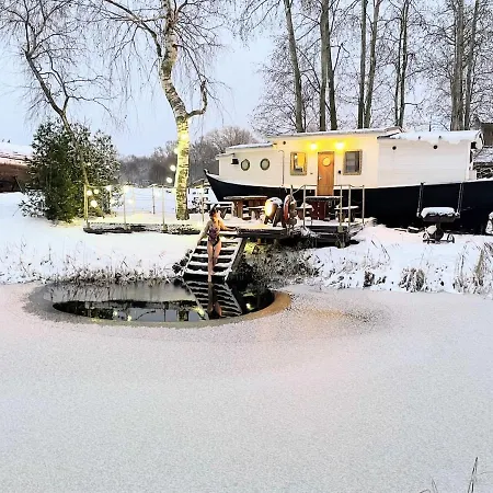 Cozy Little House With Sauna On A Fishing Boat * Parnu