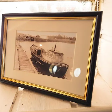 Cozy Little House With Sauna On A Fishing Boat * Parnu